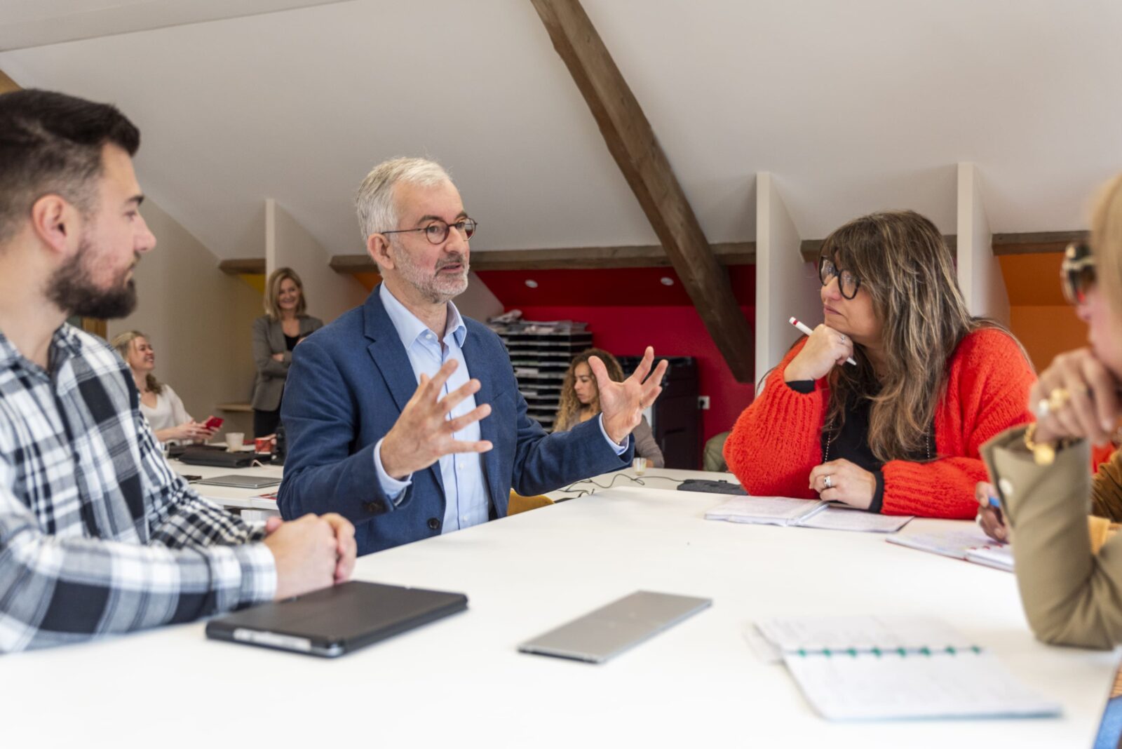 Coaching d'équipe en entreprise - pédagogie - écoute
